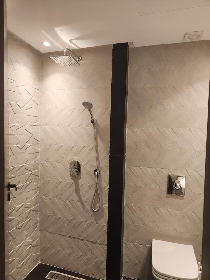 Modern Luxury Retreat: 2-Bedroom Apartment In The Heart Of Marrakech Marakeş Dış mekan fotoğraf